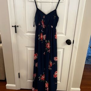 Doe and Rae Maxi blue floral dress, size XS